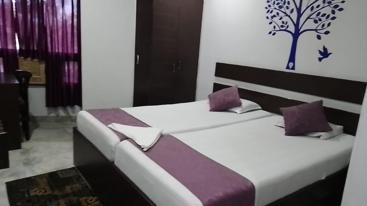 Arya Inn Гувахати Екстериор снимка